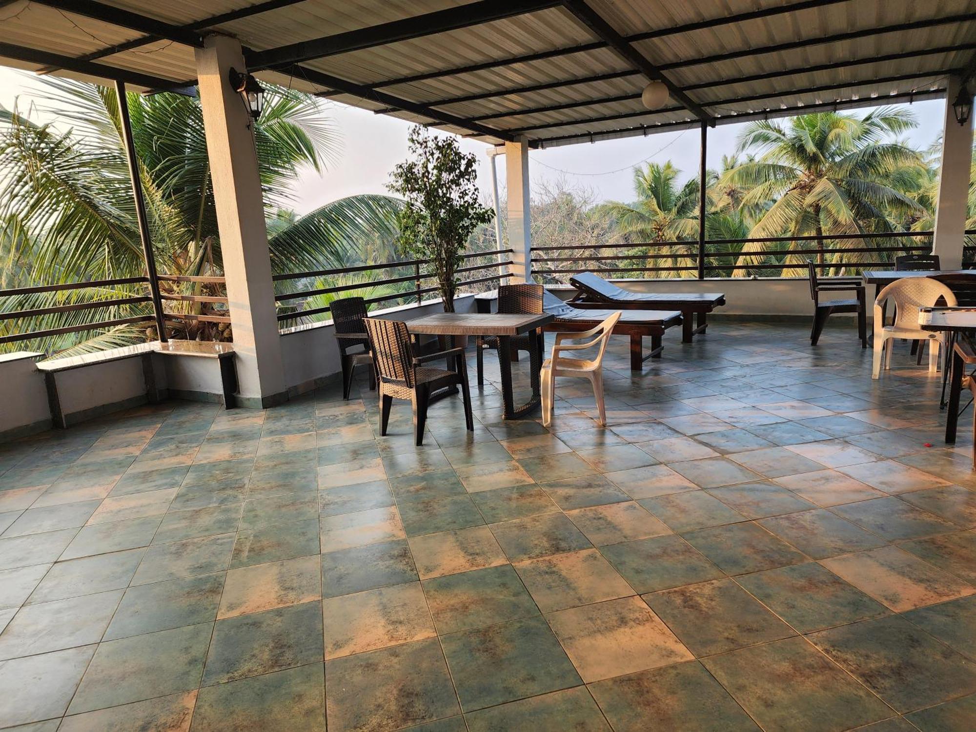 Coastal Suites Apart Hotel ---- 8 Minutes Walk To Beach Benaulim Exteriör bild