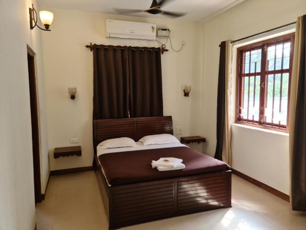 Coastal Suites Apart Hotel ---- 8 Minutes Walk To Beach Benaulim Exteriör bild