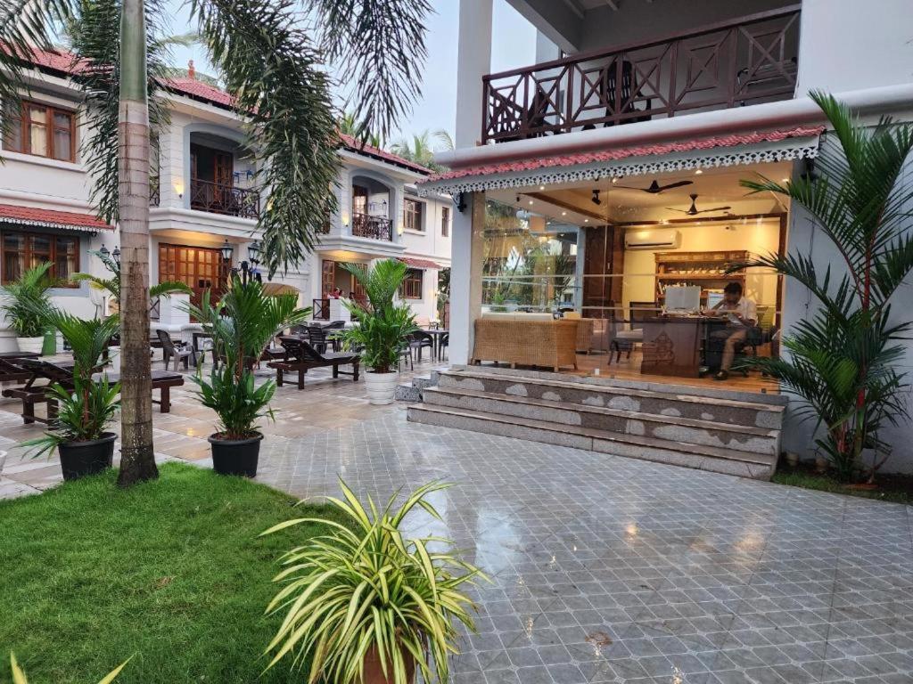 Coastal Suites Apart Hotel ---- 8 Minutes Walk To Beach Benaulim Exteriör bild