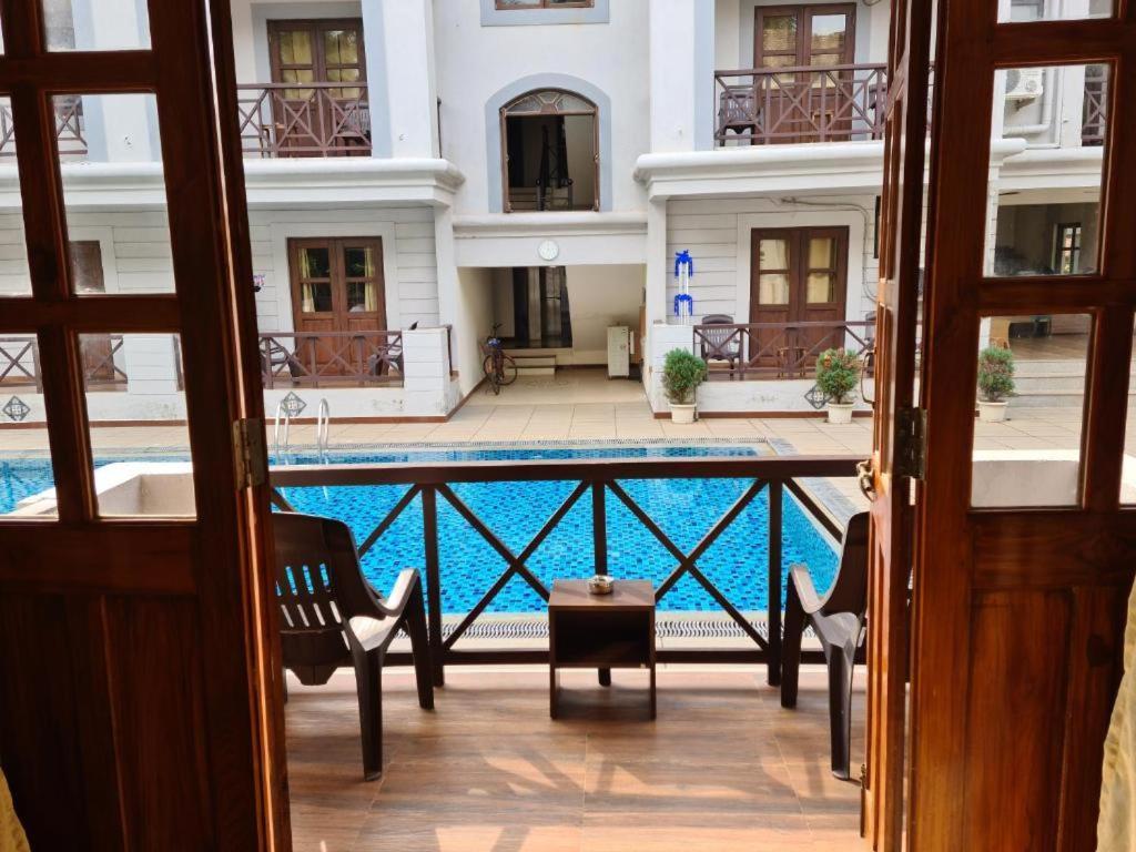 Coastal Suites Apart Hotel ---- 8 Minutes Walk To Beach Benaulim Exteriör bild