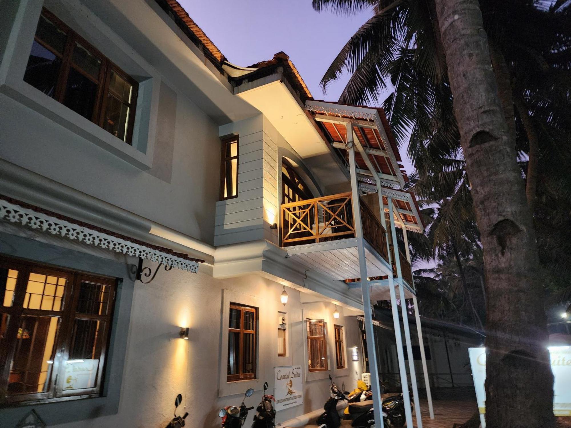 Coastal Suites Apart Hotel ---- 8 Minutes Walk To Beach Benaulim Exteriör bild